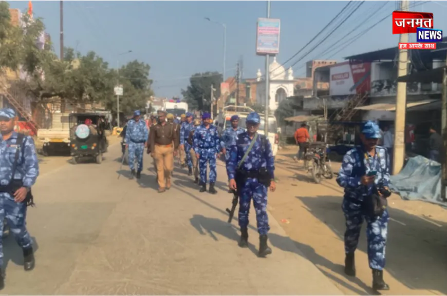 बलरामपुर में सुरक्षा को लेकर फ्लैग मार्च, त्योहारों और पंचायत चुनाव को लेकर RAF-पुलिस ने कसी कमर