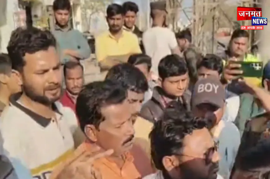 बलरामपुर: तुलसीपुर के फोरलेन परियोजना में सड़क चौड़ीकरण को लेकर लोग आक्रोशित, प्रभावितों ने की पारदर्शिता की मांग