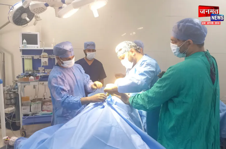 हरदोई मेडिकल कॉलेज में पहली बार हुआ घुटने का सफल ऑपरेशन,परिजनों ने मेडिकल स्टाफ का जताया आभार