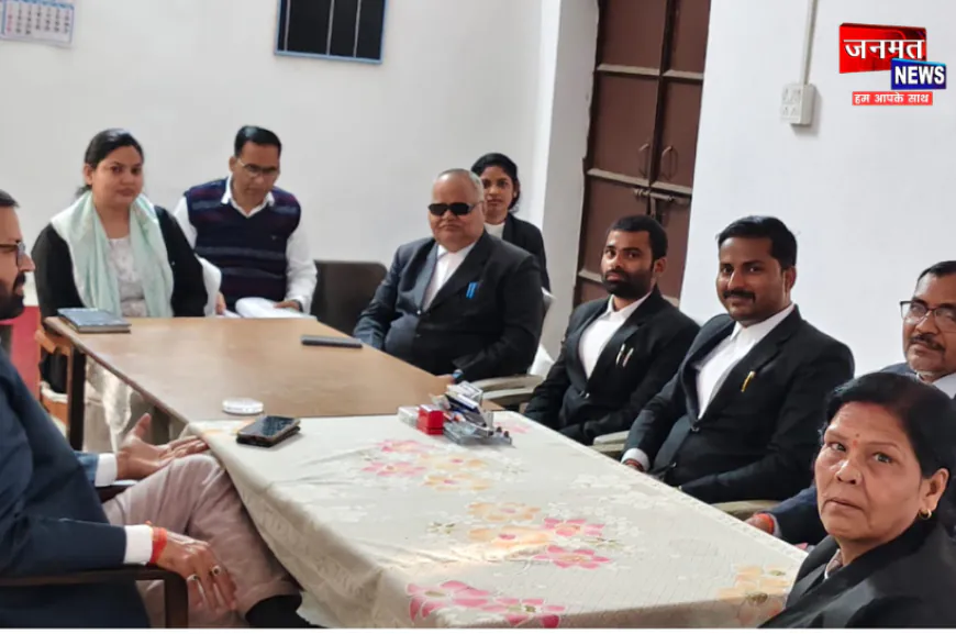 उरई में 14 मार्च को लगेगी राष्ट्रीय लोक अदालत, सफल बनाने के लिए नोडल अधिकारी ने किया मंथन
