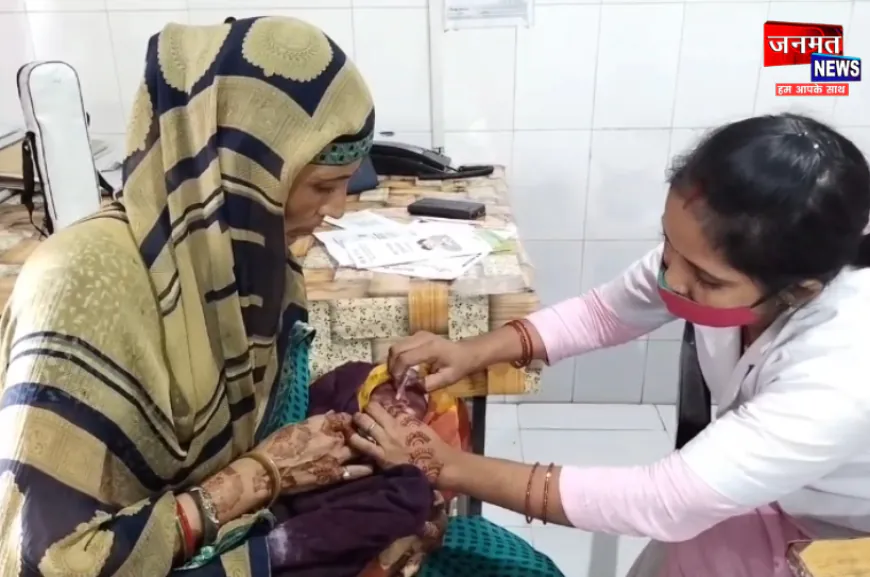 फतेहपुर में AI आधारित स्मार्ट वैक्सीनेशन सिस्टम से बच्चों का टीकाकरण, DM ने खुद डेवलप किया सॉफ्टवेयर