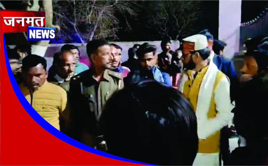 तेज रफ्तार कार पुलिया से टकराई, तीन युवकों की मौत