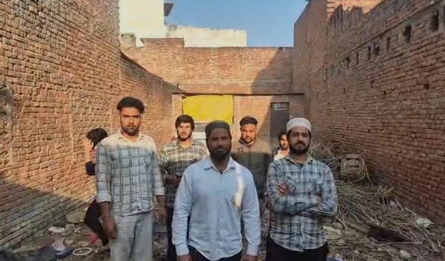 कार से  आये लुटेरों ने गोदाम का ताला काटकर चोरी की वारदात को दिया अंजाम 