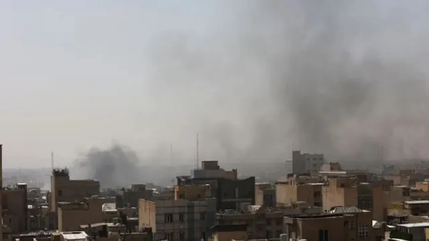 इजरायल पर ईरान का जवाबी हमला, हूती और हिज्‍बुल्‍लाह भी बरसा रहे मिसाइल