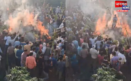 संभल: होलिका की आग में कूद गया शख्स, लोगों में मचा हड़कंप; वीडियो वायरल