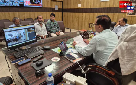 उरई: वर्चुअल माध्यम से जुड़े सभी जिलास्तरीय अधिकारी, दूर-दराज से आए फरियादियों की सुनीं समस्याएं