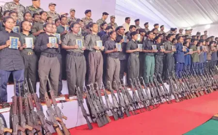 छत्तीसगढ़ में 108 माओवादियों ने किया सरेंडर, 4 करोड़ रुपये का था इनाम