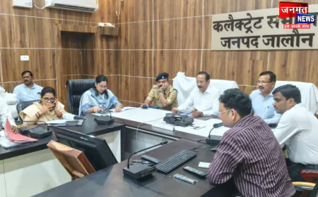 उरई: मण्डलायुक्त ने की मतदाता सूची विशेष प्रगाढ़ पुनरीक्षण की समीक्षा, बीएलओ व मतदाताओं से वर्चुअल संवाद