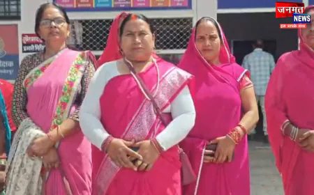 फतेहपुर: गुलाबी गैंग ने किया बिंदकी कोतवाली का घेराव, लापता किशोरी को बरामद करने की मांग