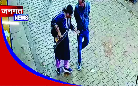 पीएचसी उसायनी में स्वास्थ्यकर्मी से अभद्रता का आरोप, पैसे व कागजात ले जाने की शिकायत