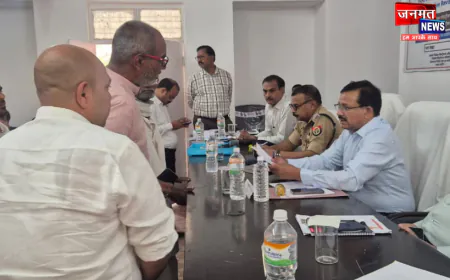 उरई: सम्पूर्ण समाधान दिवस में डीएम-एसपी ने दिए निर्देश, शिकायतों का निस्तारण हो समयबद्ध व पारदर्शी