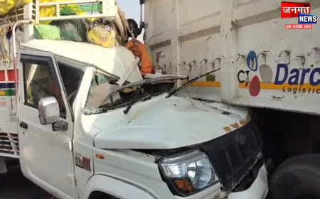 कौशांबी में भीषण सड़क हादसा, ट्रेलर से टकराई तेज रफ्तार पिकअप; 3 बच्चों समेत 10 की मौत