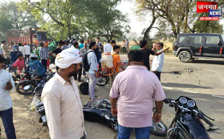 बुलंदशहर: अहमदगढ़ थाना क्षेत्र में भीषण सड़क हादसा, टेंपो ने बाइक को मारी टक्कर; दो युवकों की मौत