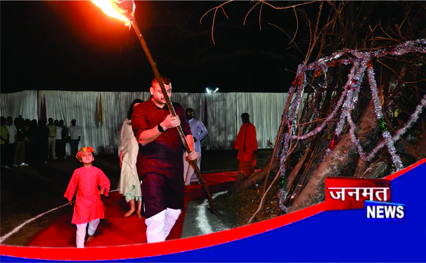 बांदा पुलिस लाइन में धूमधाम से मनाया गया होलिका दहन, अधिकारियों ने दी होली की शुभकामनाएं