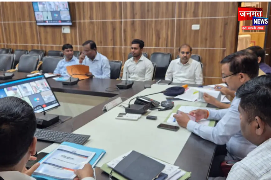 उरई में विगत तीन वर्षों में हुए पौधरोपण की होगी जांच, डीएम ने समस्त विभागों को किया निर्देशित