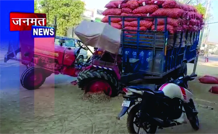 जुगाड़ गाड़ी से गिरा युवक, ओवरलोड ट्रैक्टर का पहिया चढ़ने से दर्दनाक मौत