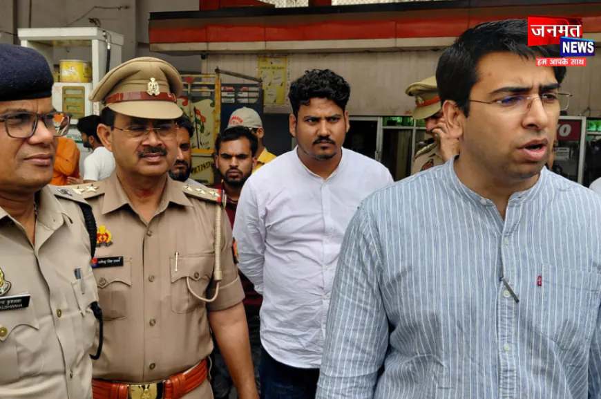 हाथरस: पेट्रोल-डीजल की आपूर्ति सामान्य, DM ने अफवाहों को किया खारिज; पंपों से जुटाई स्टॉक की जानकारी