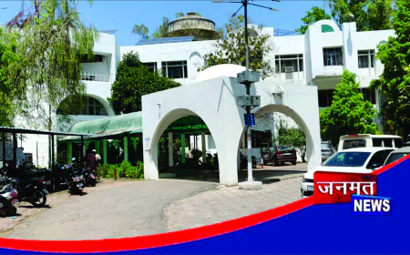 बांदा में करोड़ों के घोटाले का आरोप, डीपीआरओ और डीडी पंचायत आमने-सामने; जांच के बीच महिलाओं के आरोपों से मामला गरमाया