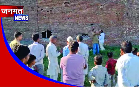 संभल में दीवार तोड़कर लाखों की चोरी, तीन जगह नकब लगाकर घर में घुसे चोर; ग्रामीणों में दहशत