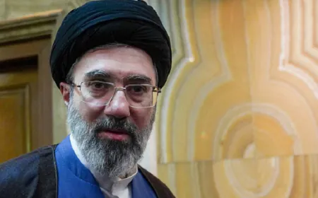 जख्मी चेहरा, कटा हुआ पैर; ईरान के सुप्रीम लीडर मुज्तबा खामेनेई को लेकर नए खुलासे