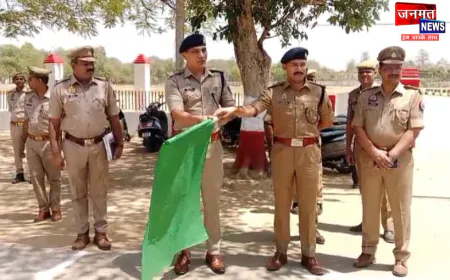 प्रतापगढ़ के सुरक्षा तंत्र में बड़ा विस्तार, 17 नवीन 'डायल-112' वाहनों को हरी झण्डी दिखाकर किया रवाना