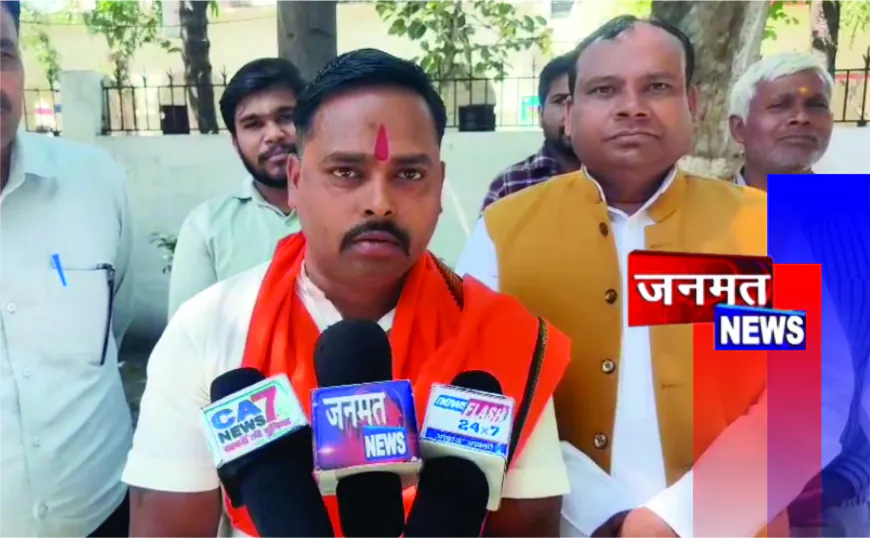 मुजफ्फरनगर में अशोक स्तंभ के सौंदर्यीकरण पर विवाद, सर्व समाज ने जिलाधिकारी को सौंपा ज्ञापन