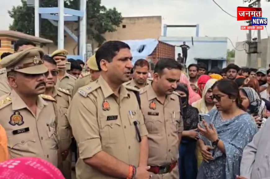 बुलंदशहर: बिना अनुमति पार्क में लगाई डॉ. भीमराव अंबेडकर की मूर्ति, प्रशासन के समझाने पर हटाई