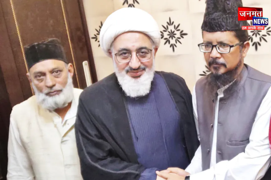 ईरानी सुप्रीम लीडर के प्रतिनिधि का बरेली में औचक आगमन, मौलाना शहाबुद्दीन रज़वी ने की मुलाकात