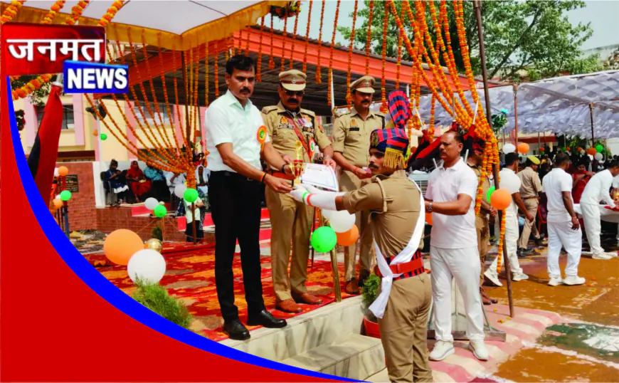 बलिया पुलिस लाइन में दीक्षांत परेड का भव्य आयोजन, 343 रिक्रूट आरक्षी बने यूपी पुलिस का हिस्सा