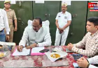फ़िरोज़ाबाद: नवागत जिलाधिकारी ने लिया चार्ज, कहा- विकास योजनाओं को दी जाएगी प्राथमिकता