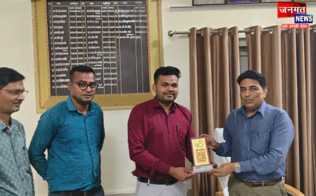 मैनपुरी में सरकारी एंबुलेंस सेवा को CMO ने किया सम्मानित, कहा- यह सेवाएं आम जनता के लिए जीवनरेखा