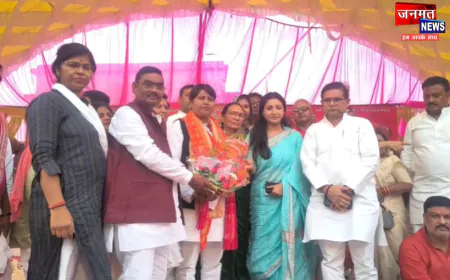 अयोध्या: महापंचायत कार्यक्रम में पहुंची सपा विधायक डॉ. रागिनी सोनकर ने कहा- 2027 में बनेगी PDA सरकार