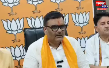 कन्नौज के पूर्व सांसद सुब्रत पाठक ने कहा- भाजपा 2021 में ही जीत लेती बंगाल, लेकिन सत्ताजनित गुंडों के चलते हारी