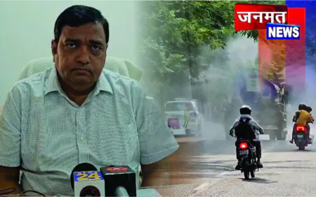 भीषण गर्मी से राहत दिलाने के लिए गोरखपुर नगर निगम का अभियान, सड़कों पर कराया जा रहा पानी का छिड़काव