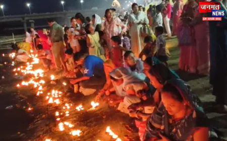 प्रतापगढ़: गंगा दशहरा पर 21000 दीपों से रोशन हुआ मां बेल्हा देवी मंदिर घाट, उमड़ा भक्तों का सैलाब