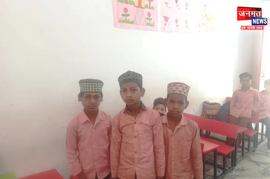 संभल में धार्मिक उन्माद फैलाने के आरोप में प्रधानाध्यापक, सहायक अध्यापक और प्रभारी निलंबित