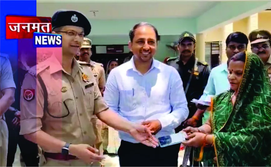 महराजगंज पुलिस को बड़ी सफलता, 101 गुमशुदा मोबाइल फोन बरामद