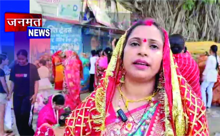 पति की लंबी उम्र के लिए महिलाओं ने रखा वट सावित्री व्रत, बरगद पूजा को उमड़ीं सुहागिनें