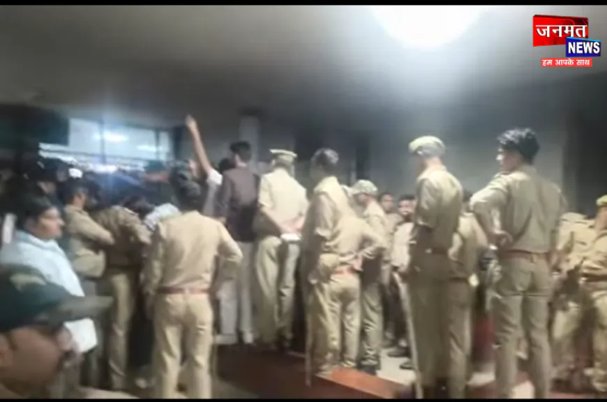 जालौन के राजकीय मेडिकल कॉलेज में बवाल, इलाज की गुहार पर भाजपा नेता के परिवार से मारपीट का आरोप