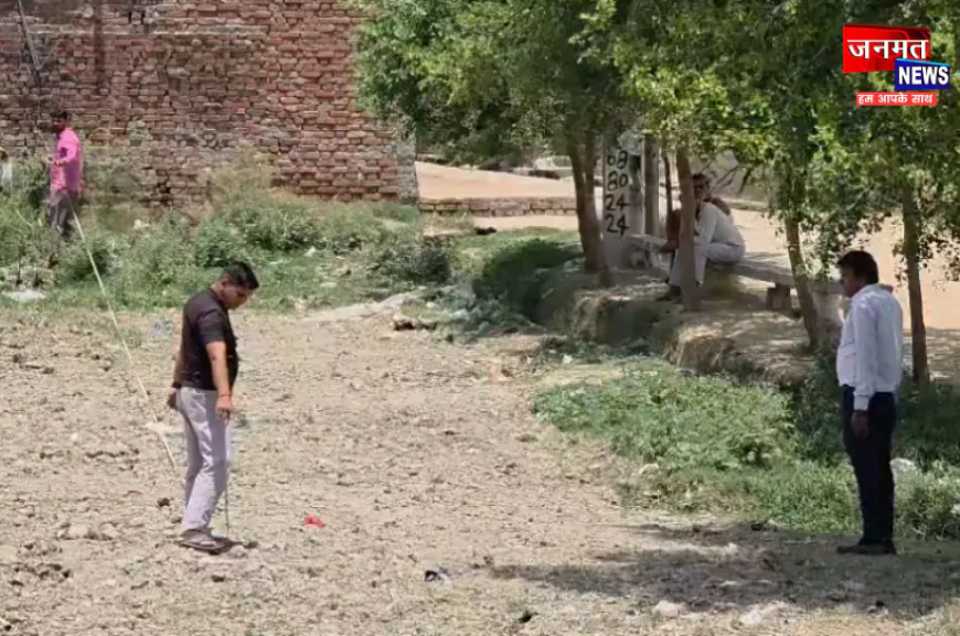 संभल: 199 बीघा तालाब और झील की पैमाइश शुरू, बुलडोजर कार्रवाई से भूमि चिन्हित