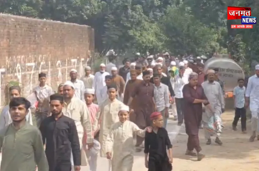 संभल में बकरीद की नमाज सकुशल संपन्न, प्रशासन के निर्देशों का लोगों ने किया पालन