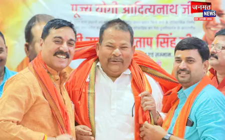 डुमरियागंज ग्राम प्रधान संघ ने पूर्व विधायक राघवेन्द्र सिंह का किया सम्मान, CM योगी के प्रति जताया आभार
