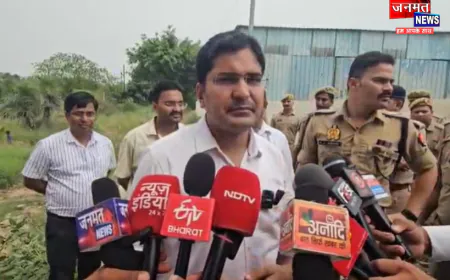 संभल में सरकारी जमीन पर बनी मजार पर चला बुलडोजर, 24 वर्ग मीटर भूमि कराई गई मुक्त