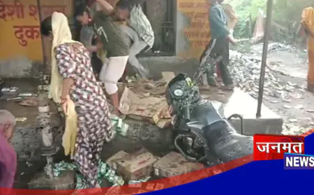 पीलीभीत: महिलाओं ने की शराब भट्टी को हटाने की मांग, जिलाधिकारी को भेजा शिकायती पत्र