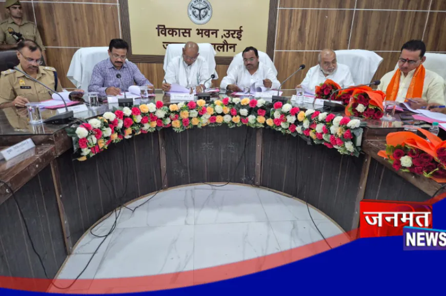 यातायात नियमों का पालन ही बचा सकता है जीवन, सड़क दुर्घटनाओं में कमी को सभी करें कार्य: उरई सांसद