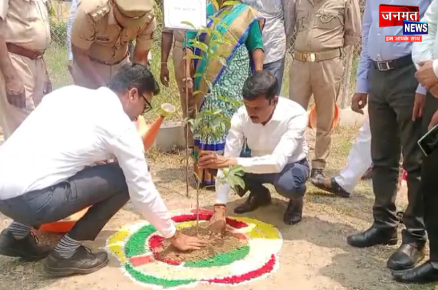 बलिया में विश्व पर्यावरण दिवस पर भव्य वृक्षारोपण कार्यक्रम का आयोजन, पर्यावरण संरक्षण का दिया संदेश