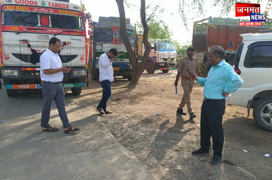 औरैया में अवैध खनन के खिलाफ प्रशासन का बड़ा एक्शन, अवैध परिवहन करते तीन डम्पर सीज
