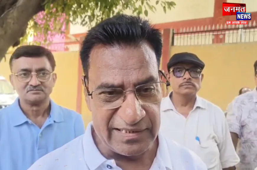 संभल: घनी आबादी में चल रही मेंथा फैक्ट्रियों पर प्रशासन का बड़ा वार, 32 को भेजा नोटिस