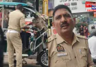 मुजफ्फरनगर में रिक्शा चालक से मारपीट का वीडियो वायरल, ट्रैफिक नियमों के पालन के दौरान अभद्रता का आरोप
