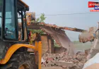 फतेहपुर में तालाब की जमीन पर चला प्रशासन का बुलडोज़र, हटाया गया अवैध अतिक्रमण